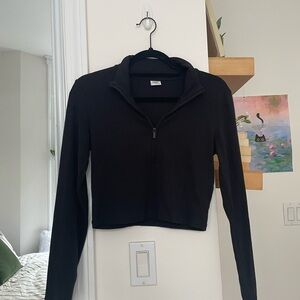 Aritzia Black Quarter Zip Cropped Long Sleeve